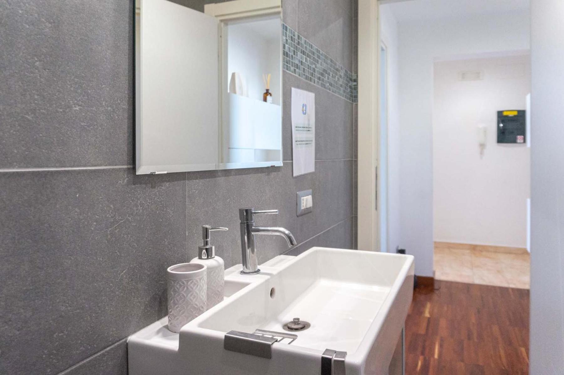 Colosseum Cosy Apartment Close To Metro Ρώμη Εξωτερικό φωτογραφία